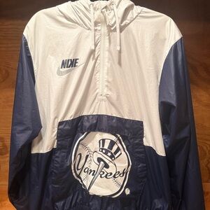 90s Vintage Nike Yankees Windbreaker in Navy and White